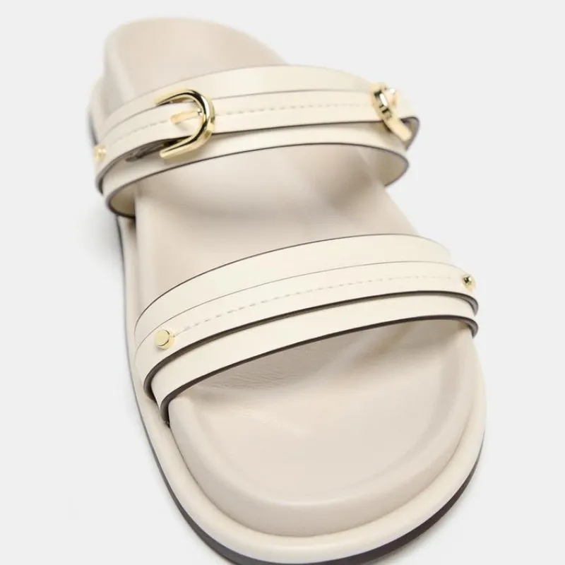 Sandalias plana hebillas 