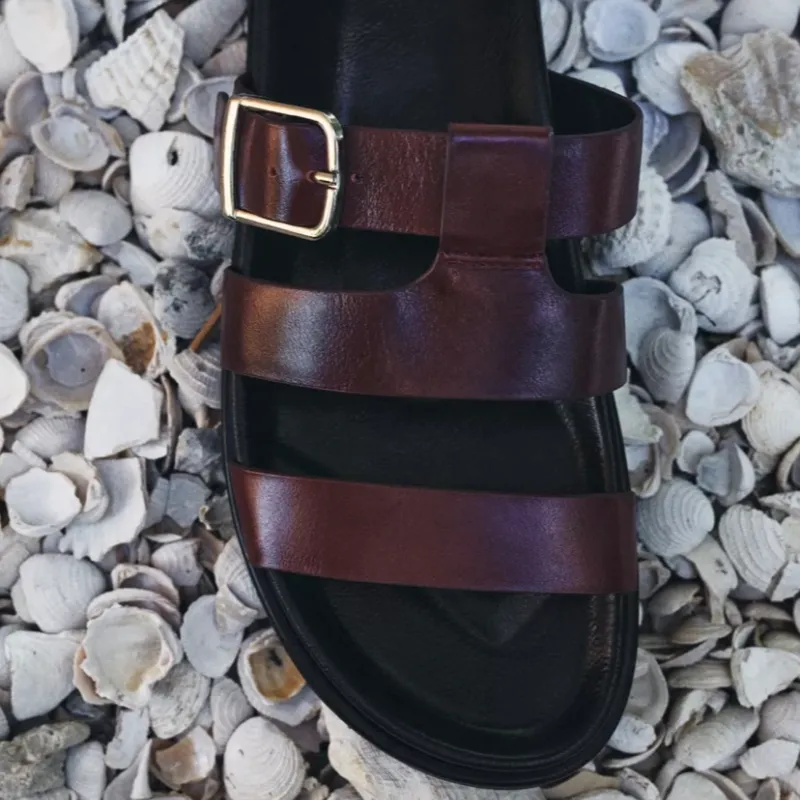Sandalias planas tiras piel