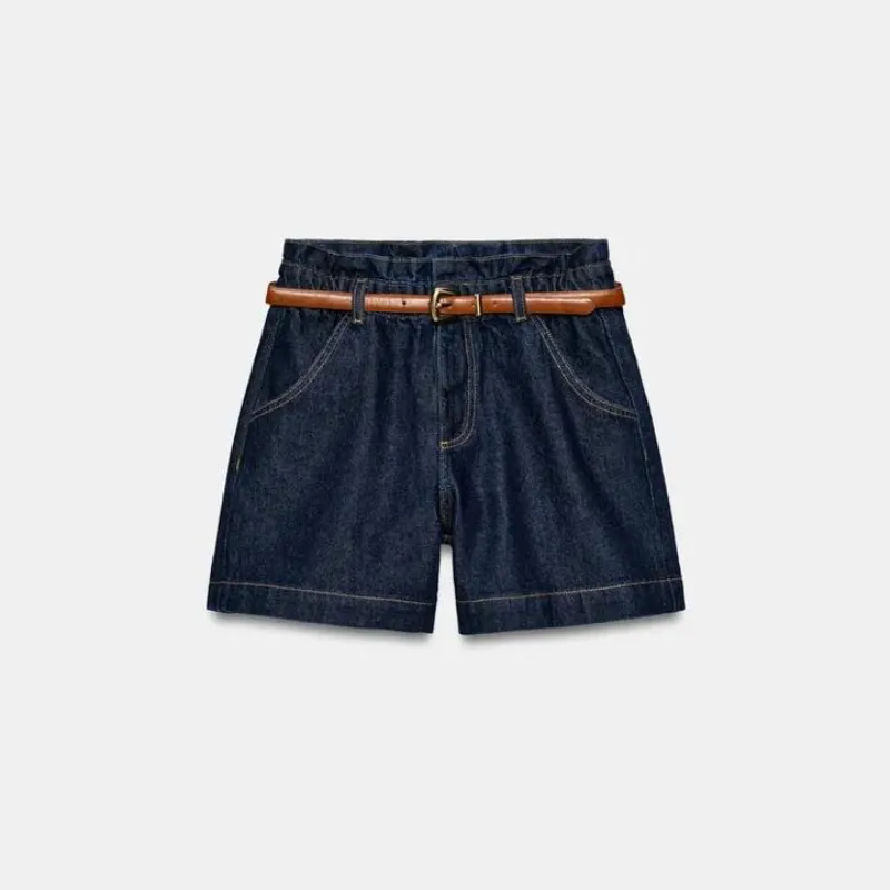 Short con cinto