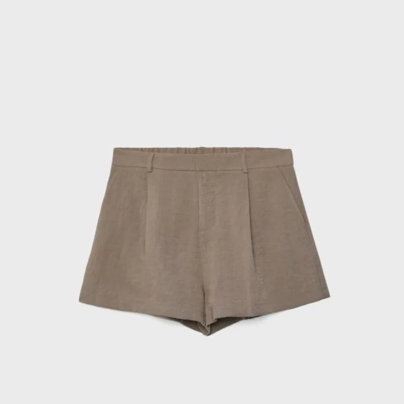 Short con pinzas