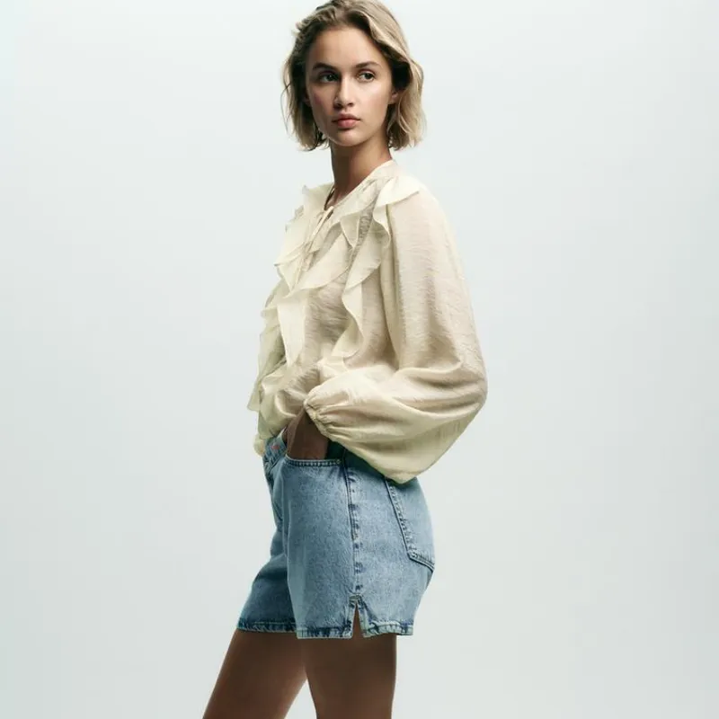 Short Denim tiro alto cintura cruzada