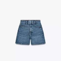 Short mom fit tiro alto