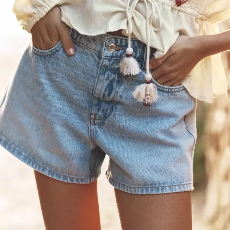 Short mom fit tiro medio
