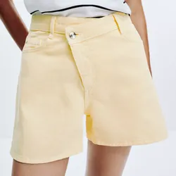 Short Tipo Alto Cintura Cruzada