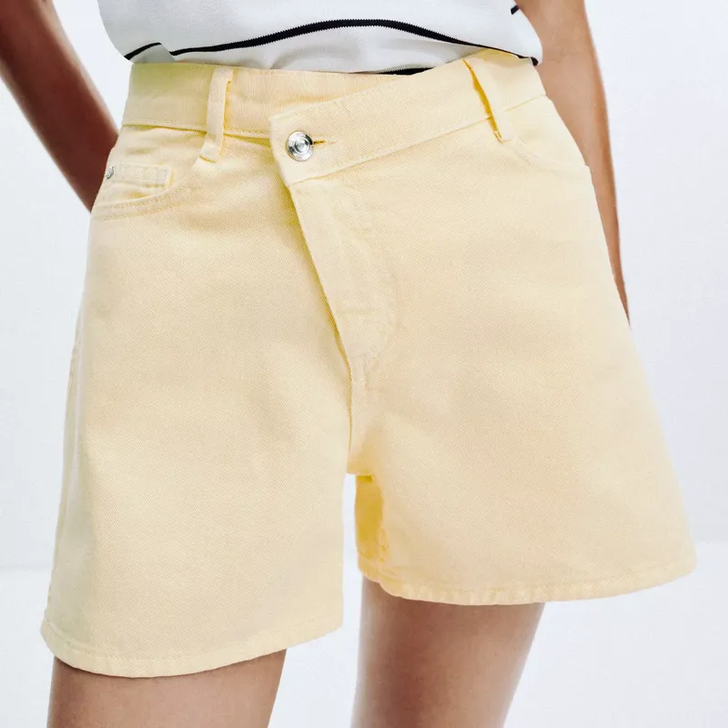 Short Tipo Alto Cintura Cruzada