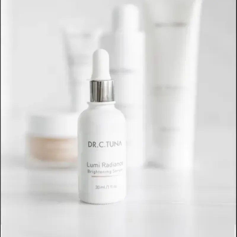 Suero o Sérum Iluminador Lumi Radiance (para tratar manchas)