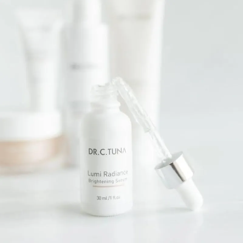 Suero o Sérum Iluminador Lumi Radiance (para tratar manchas)