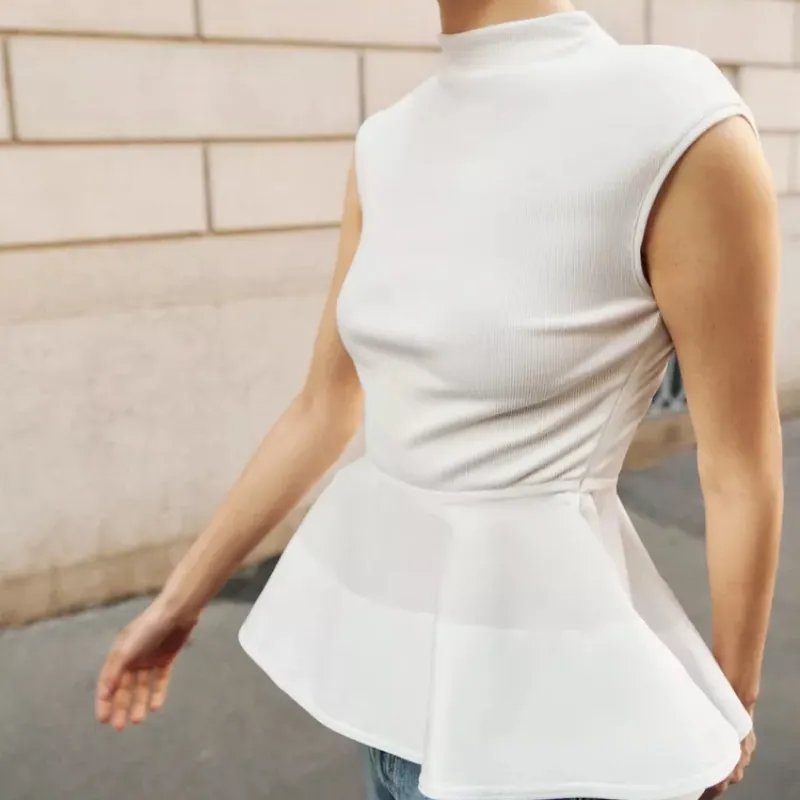 Top Peplum Cuello Perkin
