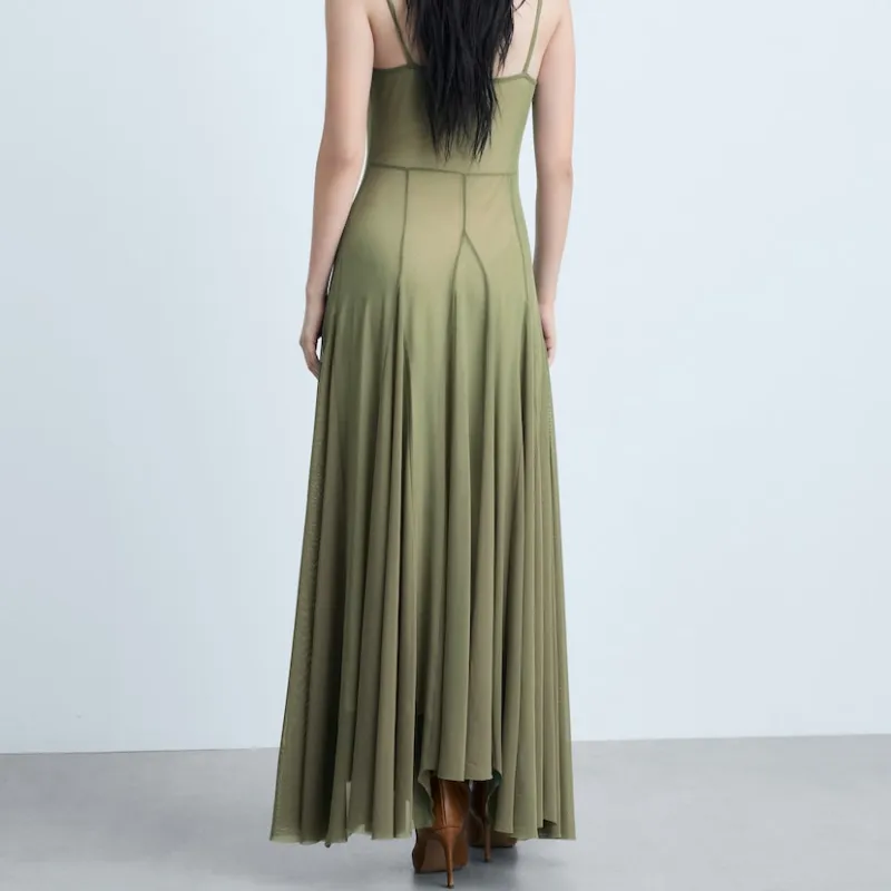 Vestido asimétrico tul costuras