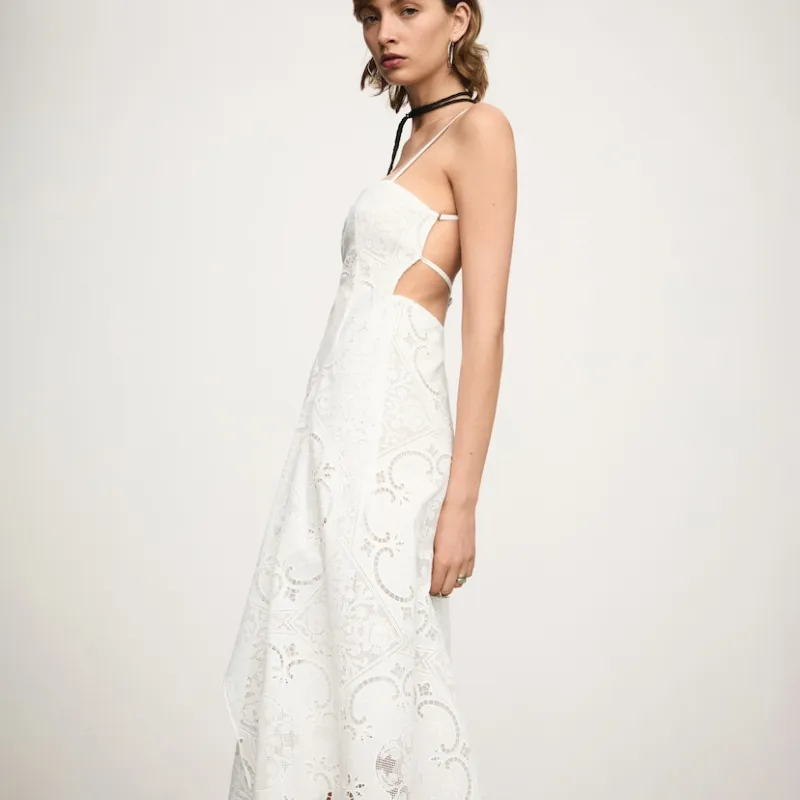 Vestido bordado asimétrico 