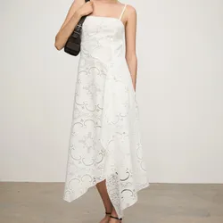 Vestido bordado asimétrico 