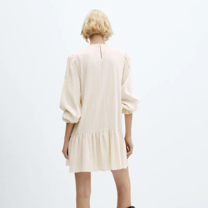 Vestido bordado manga abullonada