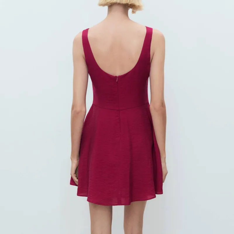 Vestido Corto Evasé