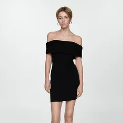 Vestido corto hombros descubiertos 