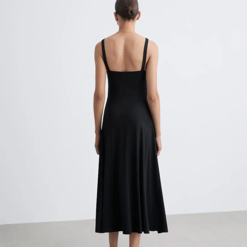 Vestido evasé tirantes