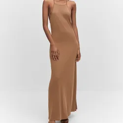 Vestido Fluido Aberturas