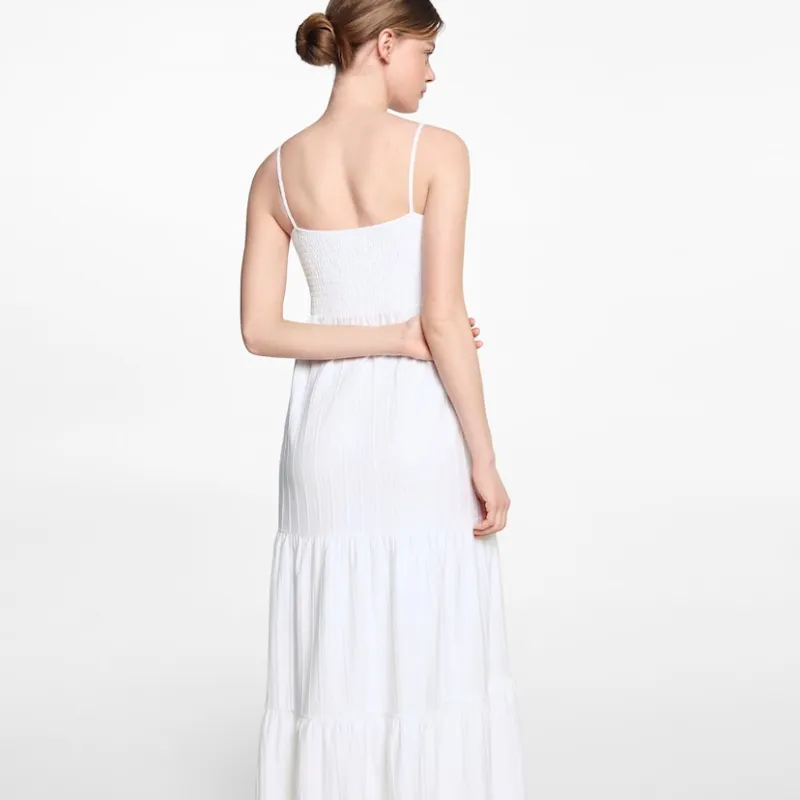 Vestido fruncido volantes