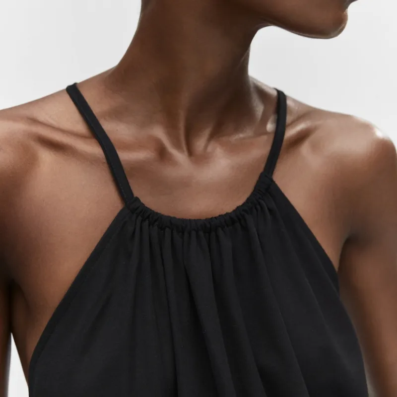 Vestido halter abertura posterior 