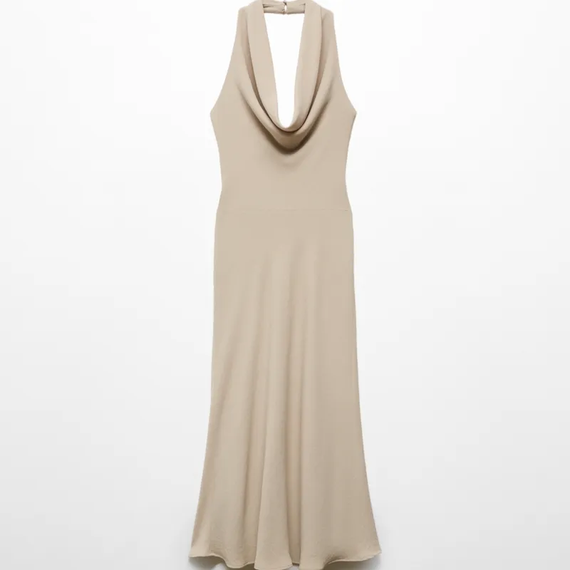 Vestido Halter Escote Drapeado