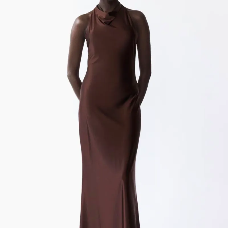 Vestido Halter Satinado