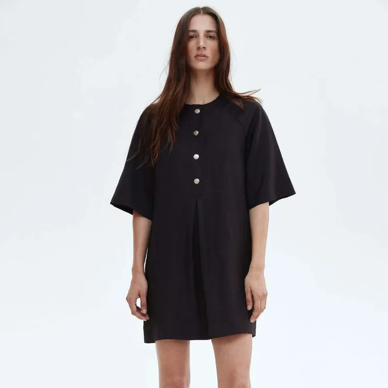 Vestido liso botones dorados