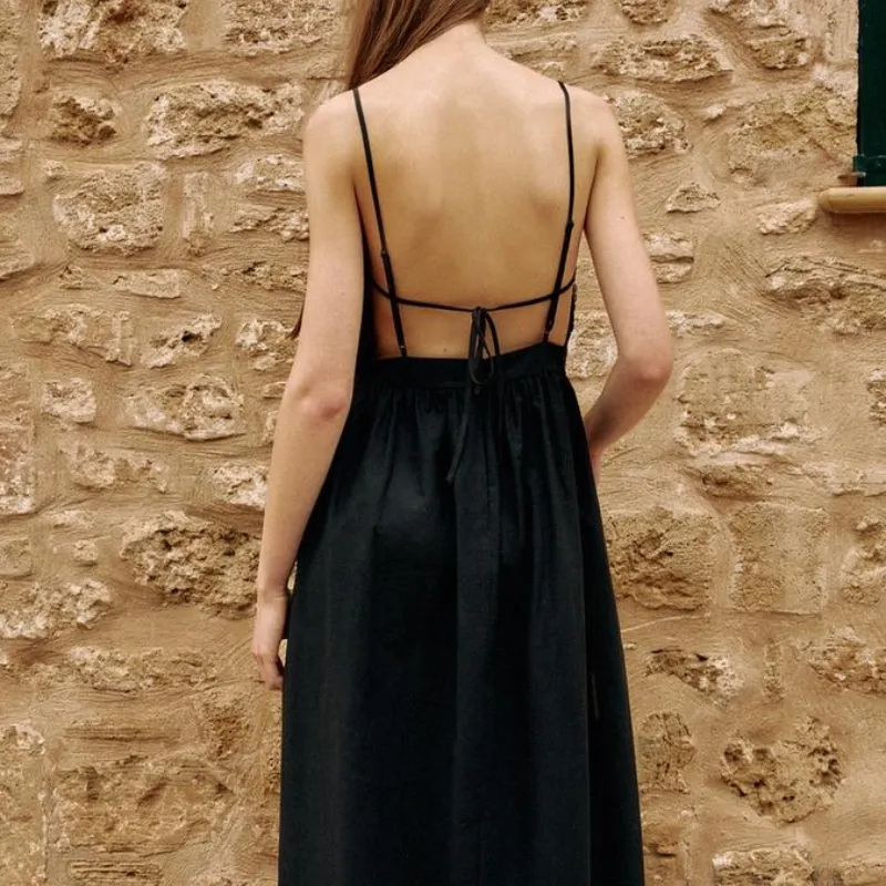 Vestido Midi Bordado Perforados