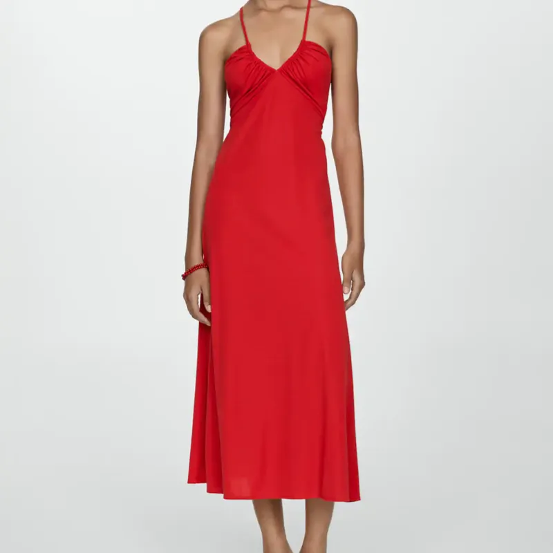 Vestido Midi Escote