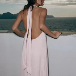 Vestido Midi Halter Satinado