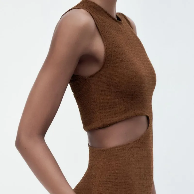 Vestido Textura Cut Out