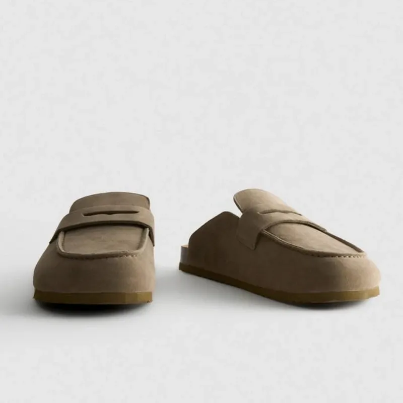 Zuecos Tipo Mocasín Destalonado