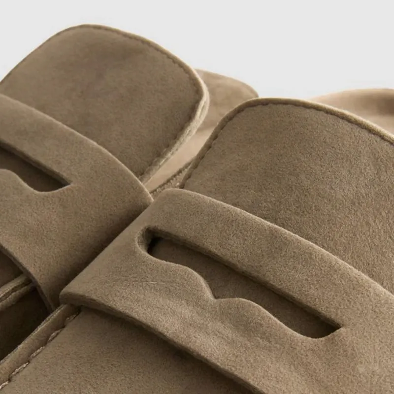 Zuecos Tipo Mocasín Destalonado
