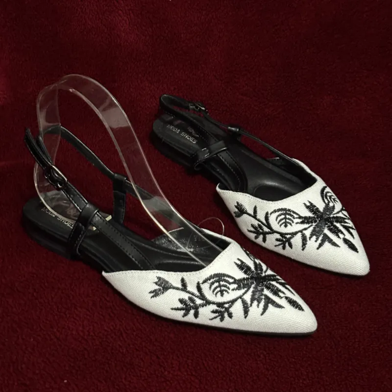 Puntifinos Bordados Negro