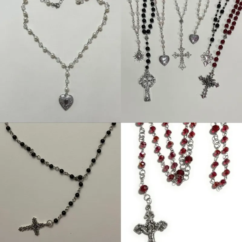 Crucifijos/Relicarios⛪️🖤✝️
