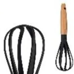 Batidor de mano con mango de madera