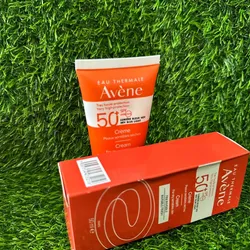 Eau Thermale Avène Protector Solar 50 SPF