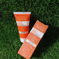 Eau Thermale Avène Protector Solar 50 SPF