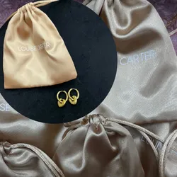 Bolsita con aretes