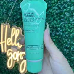 Exfoliante facial de ceramida con retinol