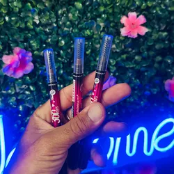 Lápiz de ceja con cepillo