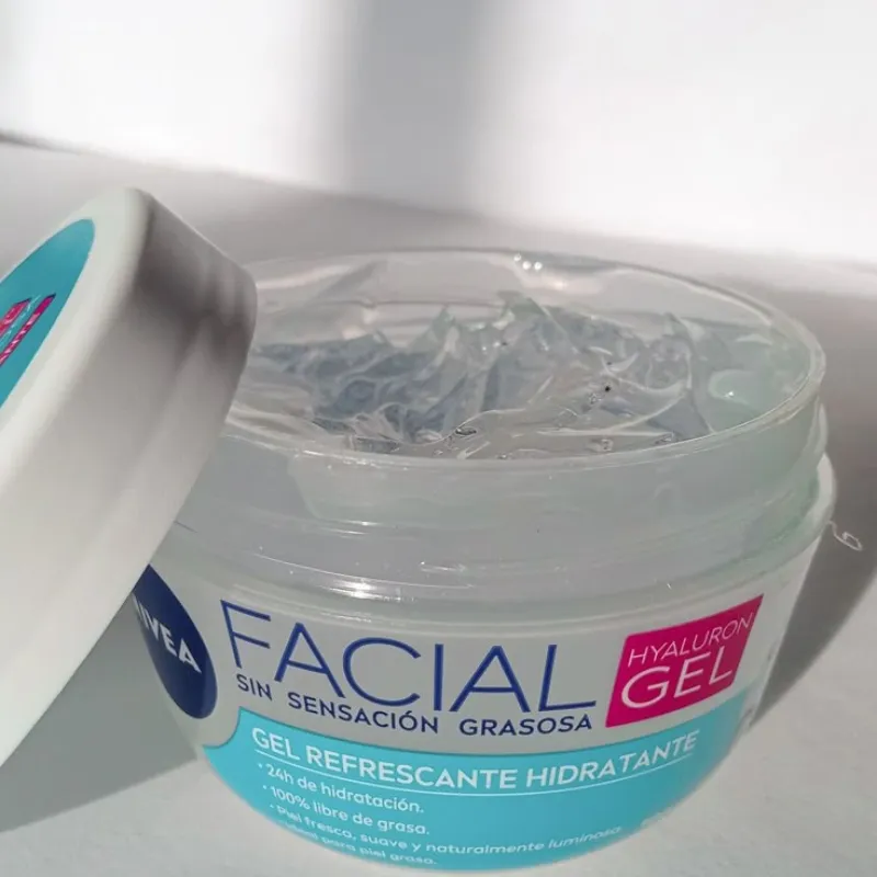 Gel Hidratante Facial con Ácido Hialurónico