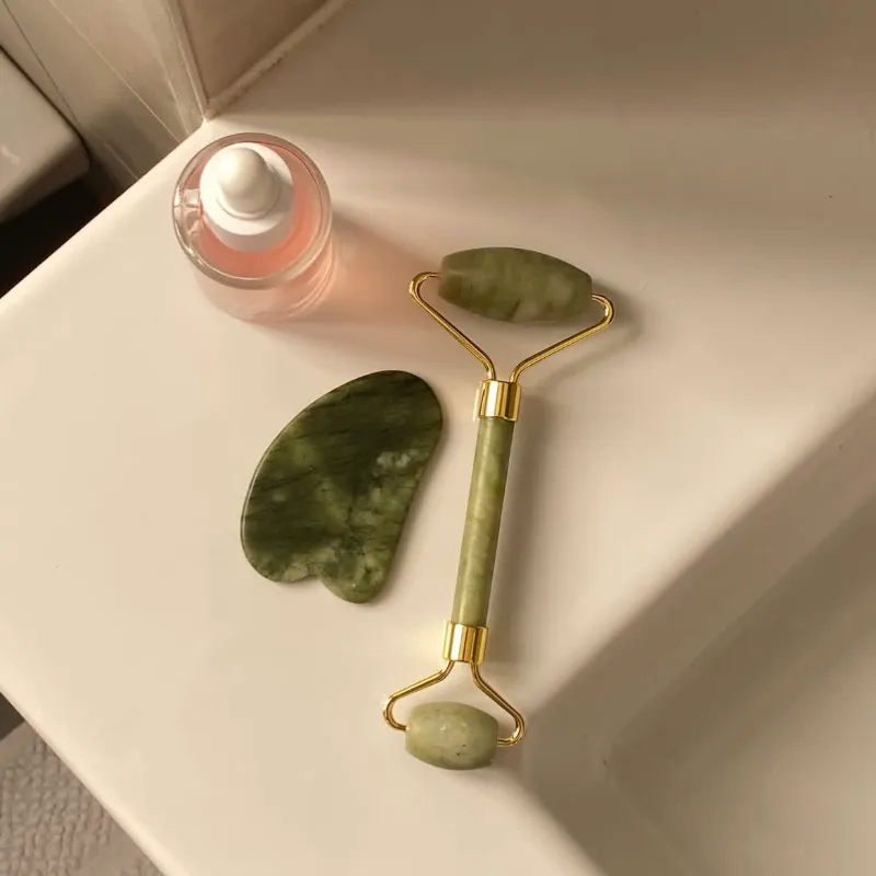 Rodillo de Jade + Gua Sha