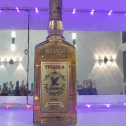 3 SOMBREROS REPOSADO