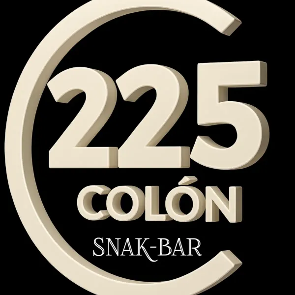 BRINDAMOS UNA AMPLIA VARIEDAD DE BEBIDAS Y TABLAS PARA SNACKS..