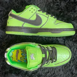 Nike SB Dunk Low “Powerpuff Girls”