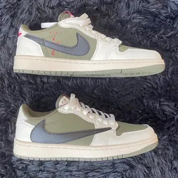 Travis Scott “Olive Medium”