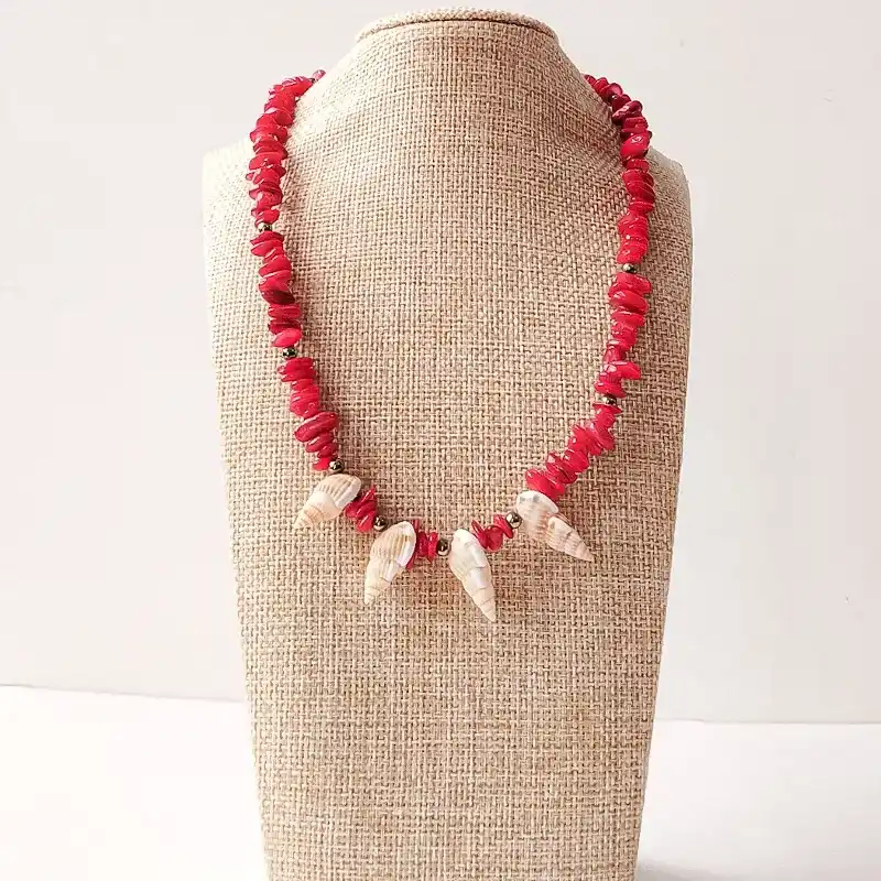 Collar mar rojo 