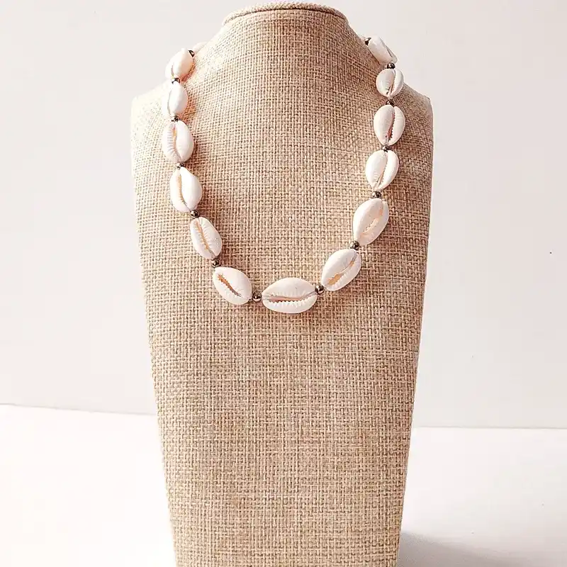 Collares de carcoles🐚👙🌊