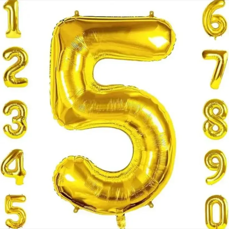Número 5 dorado