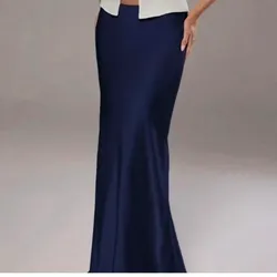 Falda plisada de satén con cintura baja