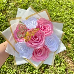 Ramo de 7 rosas eternas